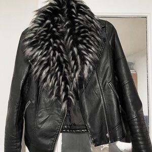 Leather jacket + faux fur collar